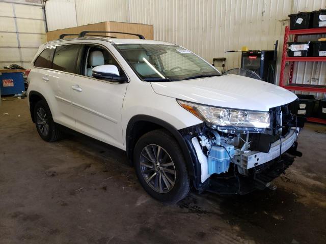 Photo 4 from auction – 2019 TOYOTA HIGHLANDER with VIN 5TDJZRFH1KS600022