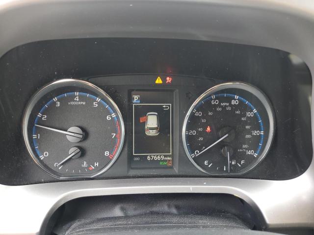 Photo 9 from auction – 2018 TOYOTA RAV4 LIMIT with VIN JTMDFREVXJJ221111