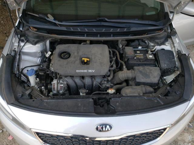Photo 11 from auction – 2018 KIA FORTE LX with VIN 3KPFK4A73JE200077