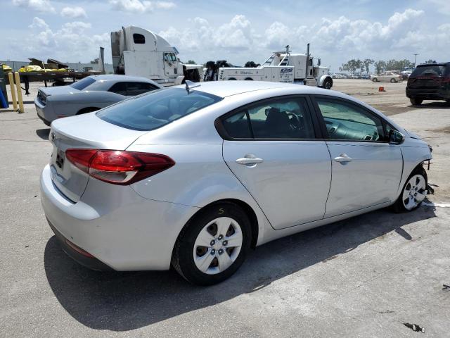 Photo 3 from auction – 2017 KIA FORTE LX with VIN 3KPFK4A79HE055766