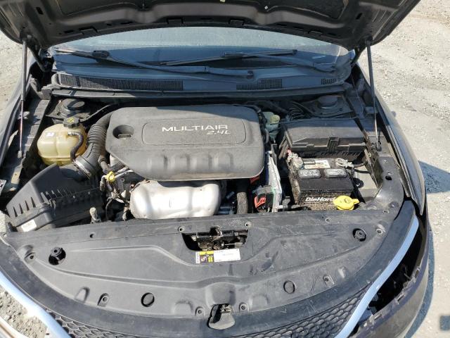 Photo 11 from auction – 2015 CHRYSLER 200 LIMITE with VIN 1C3CCCAB8FN758464