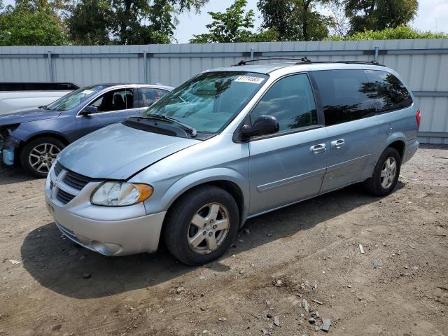 DODGE GRAND CARA 2005 with VIN 2D4GP44L35R476667 - Photo from auction