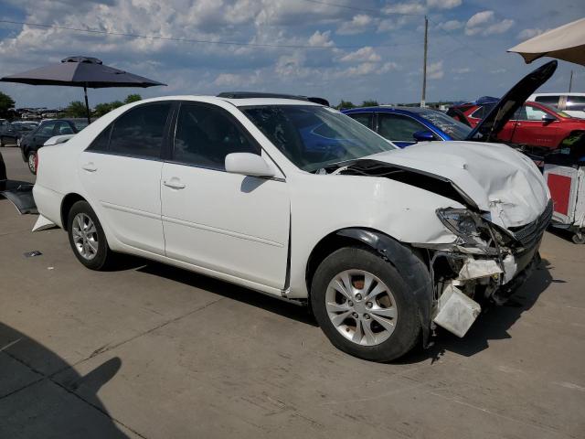 Photo 4 from auction – 2004 TOYOTA CAMRY LE with VIN 4T1BF32K84U070458