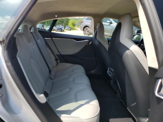 Photo 10 from auction – 2013 TESLA MODEL S with VIN 5YJSA1CP8DFP16172