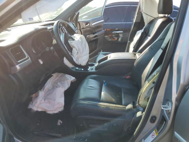 Photo 7 from auction – 2018 TOYOTA HIGHLANDER with VIN 5TDJZRFH0JS561485
