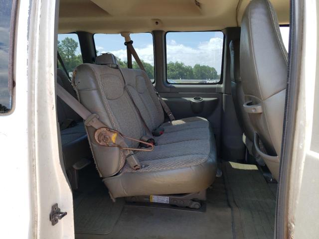 Photo 11 from auction – 2004 CHEVROLET EXPRESS G3 with VIN 1GAHG35U841162866