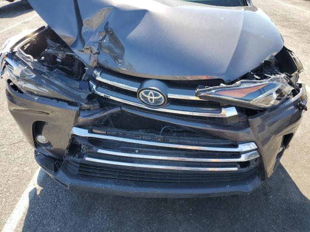 Photo 12 from auction – 2017 TOYOTA HIGHLANDER with VIN 5TDDGRFHXHS029979