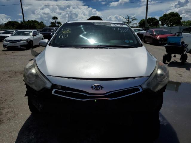 Photo 5 from auction – 2016 KIA FORTE EX with VIN KNAFX6A81G5642928