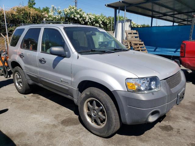 Photo 4 from auction – 2005 FORD ESCAPE HEV with VIN 1FMCU95H15KB77894