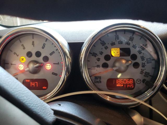 Снимка 9 от търг – 2005 MINI COOPER S с VIN WMWRH33585TF84680