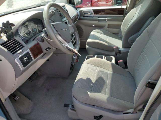 Photo 7 from auction – 2010 CHRYSLER TOWN & COU with VIN 2A4RR5D17AR176980