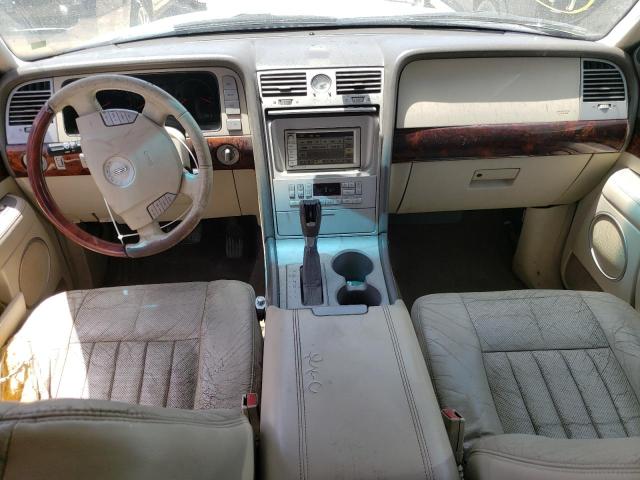 Photo 8 from auction – 2004 LINCOLN NAVIGATOR with VIN 5LMFU28R94LJ12998