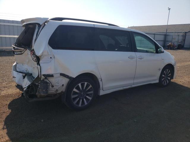 Photo 3 from auction – 2018 TOYOTA SIENNA XLE with VIN 5TDDZ3DC1JS205144