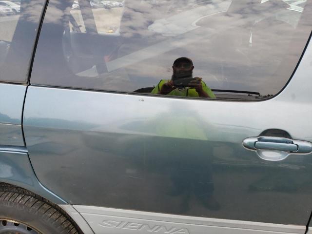Photo 10 from auction – 2001 TOYOTA SIENNA CE with VIN 4T3ZF19C21U341356