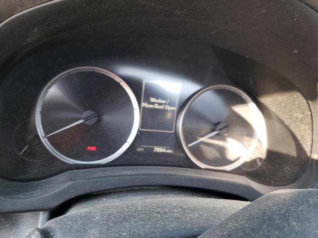 Photo 9 from auction – 2022 LEXUS IS 300 with VIN JTHD81F21N5048446