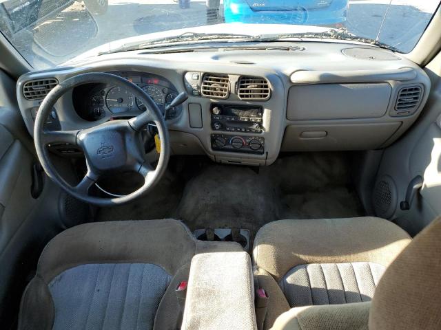 Photo 8 from auction – 2002 CHEVROLET BLAZER with VIN 1GNDT13W22K203811
