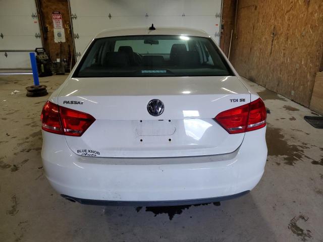 Photo 6 from auction – 2015 VOLKSWAGEN PASSAT SE with VIN 1VWBV7A38FC064870