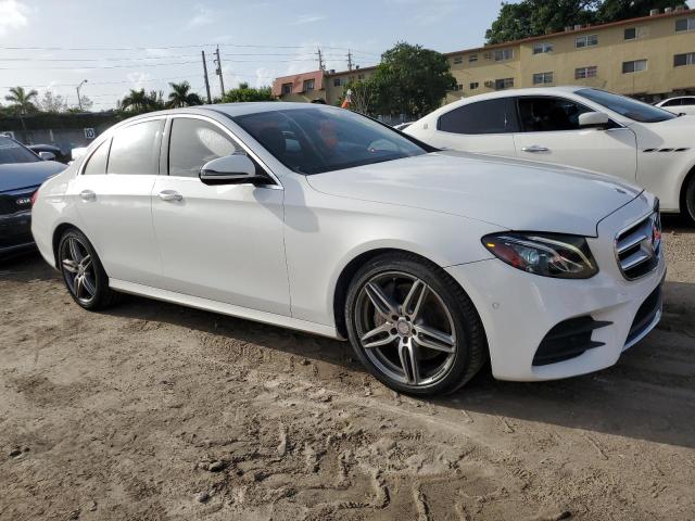 Photo 4 from auction – 2017 MERCEDES-BENZ E 300 with VIN WDDZF4JB0HA106697
