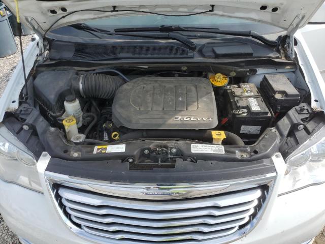 Photo 12 from auction – 2016 CHRYSLER TOWN & COU with VIN 2C4RC1BG1GR141139