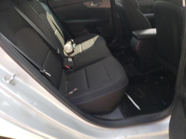 Photo 10 from auction – 2019 KIA FORTE FE with VIN 3KPF24AD6KE112017
