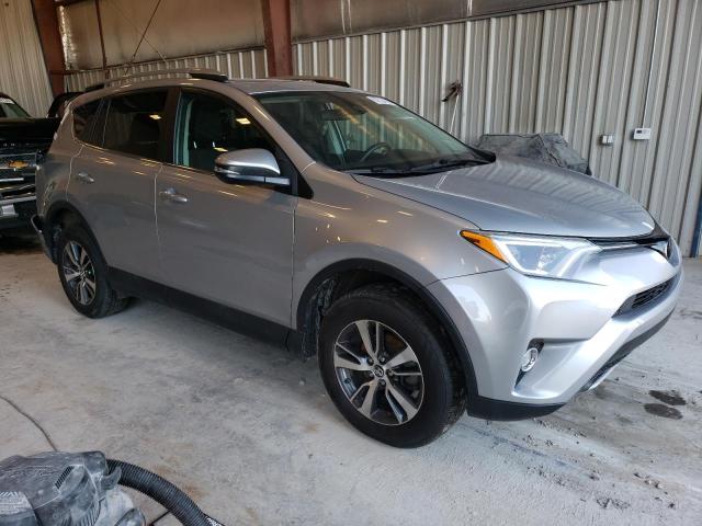 Photo 4 from auction – 2017 TOYOTA RAV4 XLE with VIN 2T3RFREV3HW657218