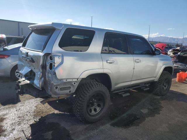 Photo 3 from auction – 2014 TOYOTA 4RUNNER SR with VIN JTEBU5JR6E5153267