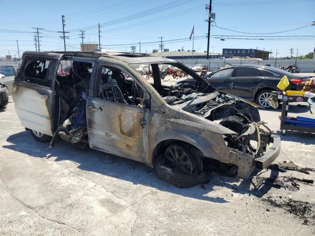 Photo 4 from auction – 2016 CHRYSLER TOWN & COU with VIN 2C4RC1GG7GR256840