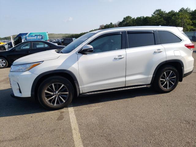 TOYOTA HIGHLANDER 2018 with VIN 5TDJZRFH4JS839403 - Photo from auction