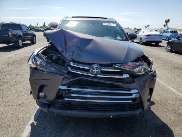 Photo 5 from auction – 2017 TOYOTA HIGHLANDER with VIN 5TDDGRFHXHS029979