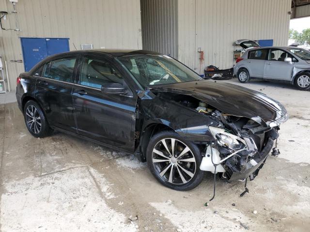 Photo 4 from auction – 2013 CHRYSLER 200 TOURIN with VIN 1C3CCBBB3DN650257