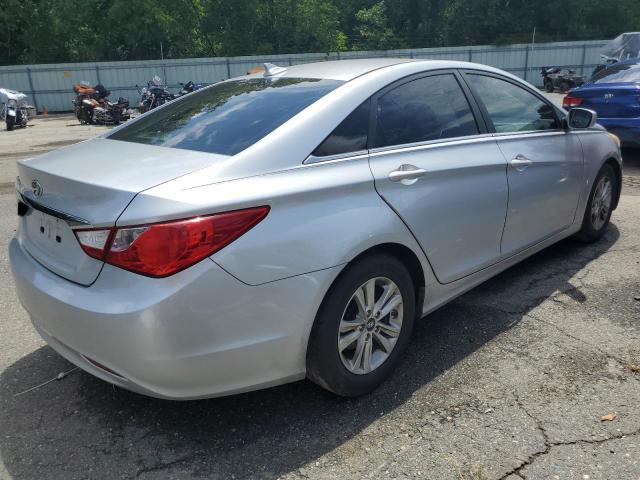 Photo 3 from auction – 2012 HYUNDAI SONATA GLS with VIN 5NPEB4AC2CH413187