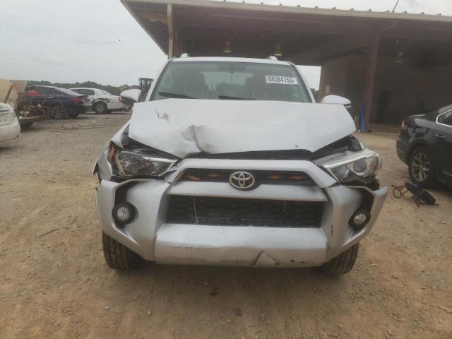 Photo 5 from auction – 2017 TOYOTA 4RUNNER SR with VIN JTEBU5JR2H5421607