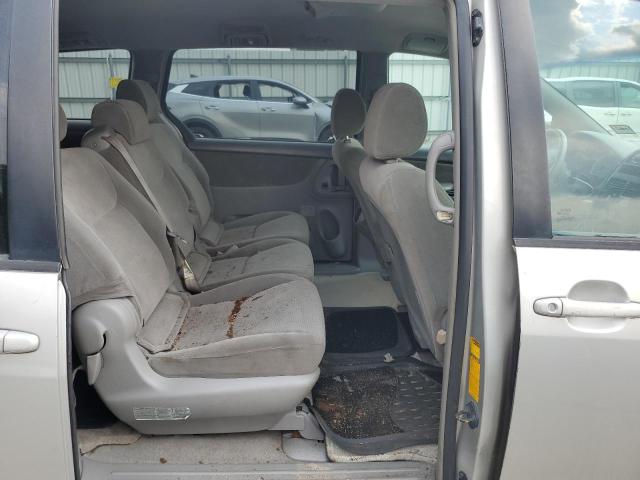 Photo 11 from auction – 2004 TOYOTA SIENNA CE with VIN 5TDZA23C54S059473