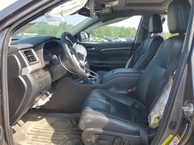 Photo 7 from auction – 2018 TOYOTA HIGHLANDER with VIN 5TDKZRFH5JS530138