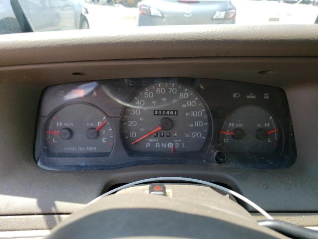 Photo 9 from auction – 2001 MERCURY GRAND MARQ with VIN 2MEFM74W31X710808