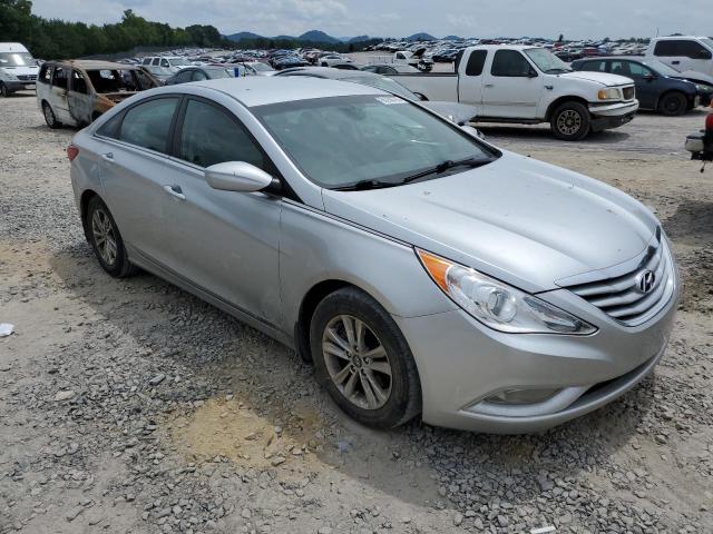 Photo 4 from auction – 2013 HYUNDAI SONATA GLS with VIN 5NPEB4AC4DH676699