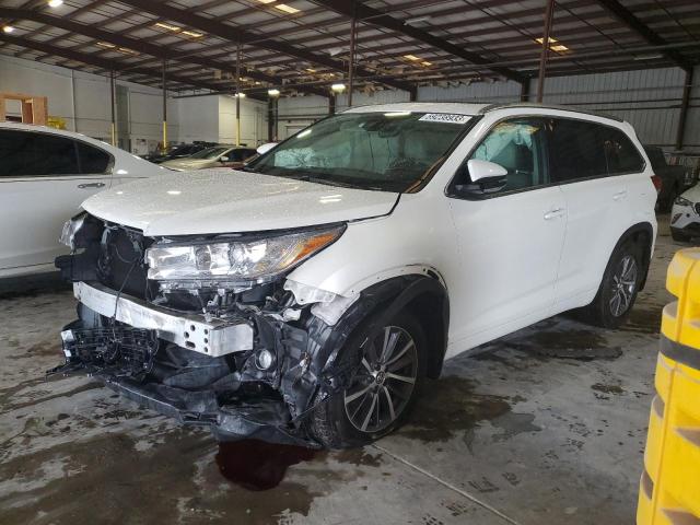 TOYOTA HIGHLANDER 2017 with VIN 5TDJZRFH0HS517948 - Photo from auction
