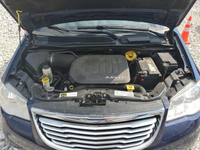 Photo 12 from auction – 2015 CHRYSLER TOWN & COU with VIN 2C4RC1BG0FR718029