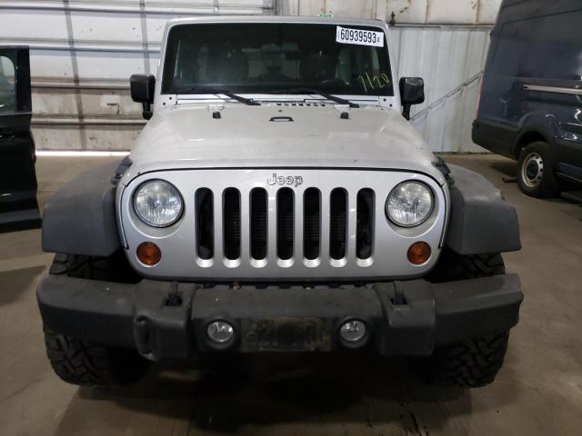 Снимка 5 от търг – 2012 JEEP WRANGLER U с VIN 1C4BJWDG2CL203524