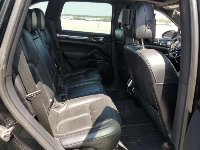 Снимка 11 от търг – 2017 PORSCHE CAYENNE SE с VIN WP1AE2A20HLA68566