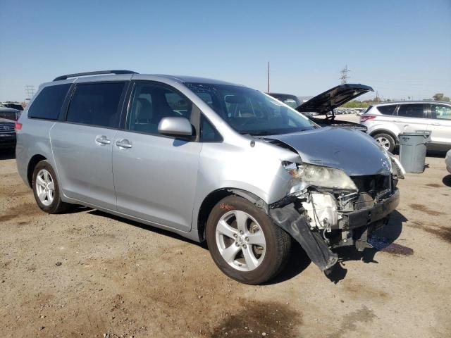 Photo 4 from auction – 2014 TOYOTA SIENNA LE with VIN 5TDKK3DC0ES516095