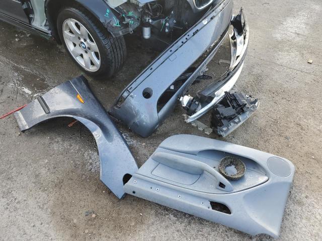 Photo 12 from auction – 2002 BMW 325 I with VIN WBAET37432NG73538