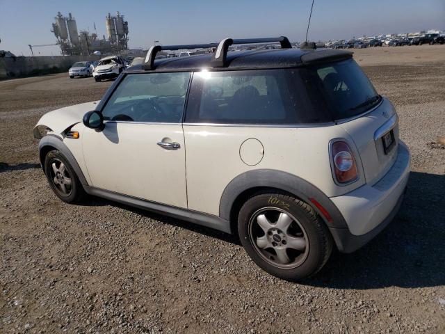Photo 2 from auction – 2011 MINI COOPER with VIN WMWSU3C50BT184182