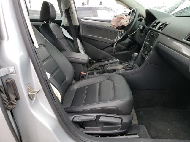 Photo 7 from auction – 2015 VOLKSWAGEN PASSAT S with VIN 1VWAT7A31FC089174