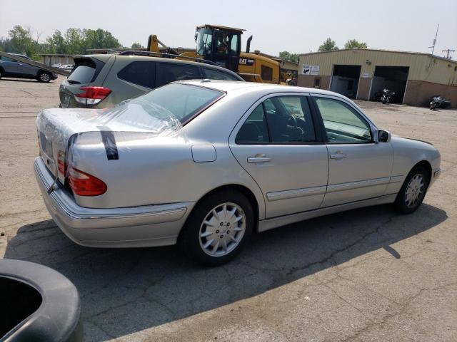صورة رقم 3 من المزاد - 2000 MERCEDES-BENZ E 320 مع VIN WDBJF65J3YB160654
