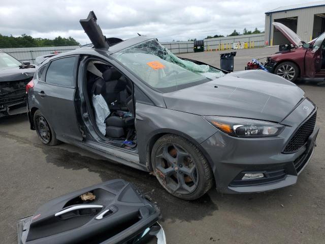 Фото 4 с аукциона – 2017 FORD FOCUS ST с VIN 1FADP3L92HL240353