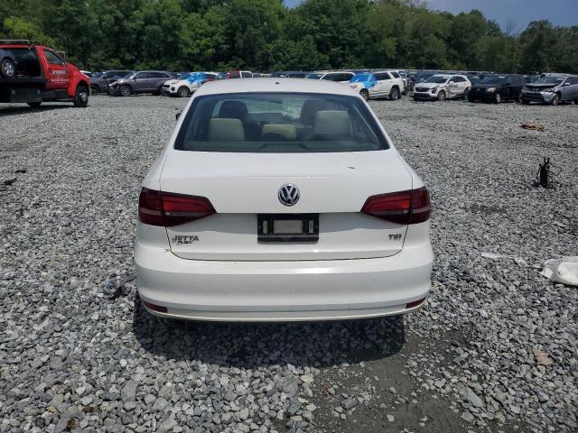 Photo 6 from auction – 2017 VOLKSWAGEN JETTA S with VIN 3VW2B7AJ9HM226417
