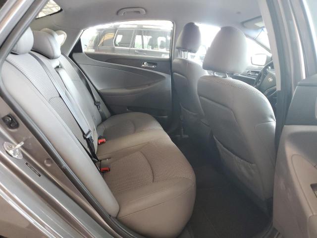 Photo 10 from auction – 2012 HYUNDAI SONATA SE with VIN 5NPEC4AB4CH428813