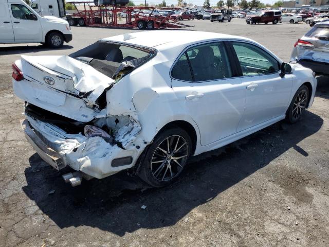 Photo 3 from auction – 2022 TOYOTA CAMRY SE with VIN 4T1G11AK2NU693361