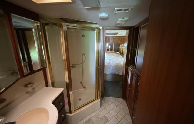 Photo 9 from auction – 1998 ROADMASTER RAIL DYANASTER with VIN 1RF120611W2014882